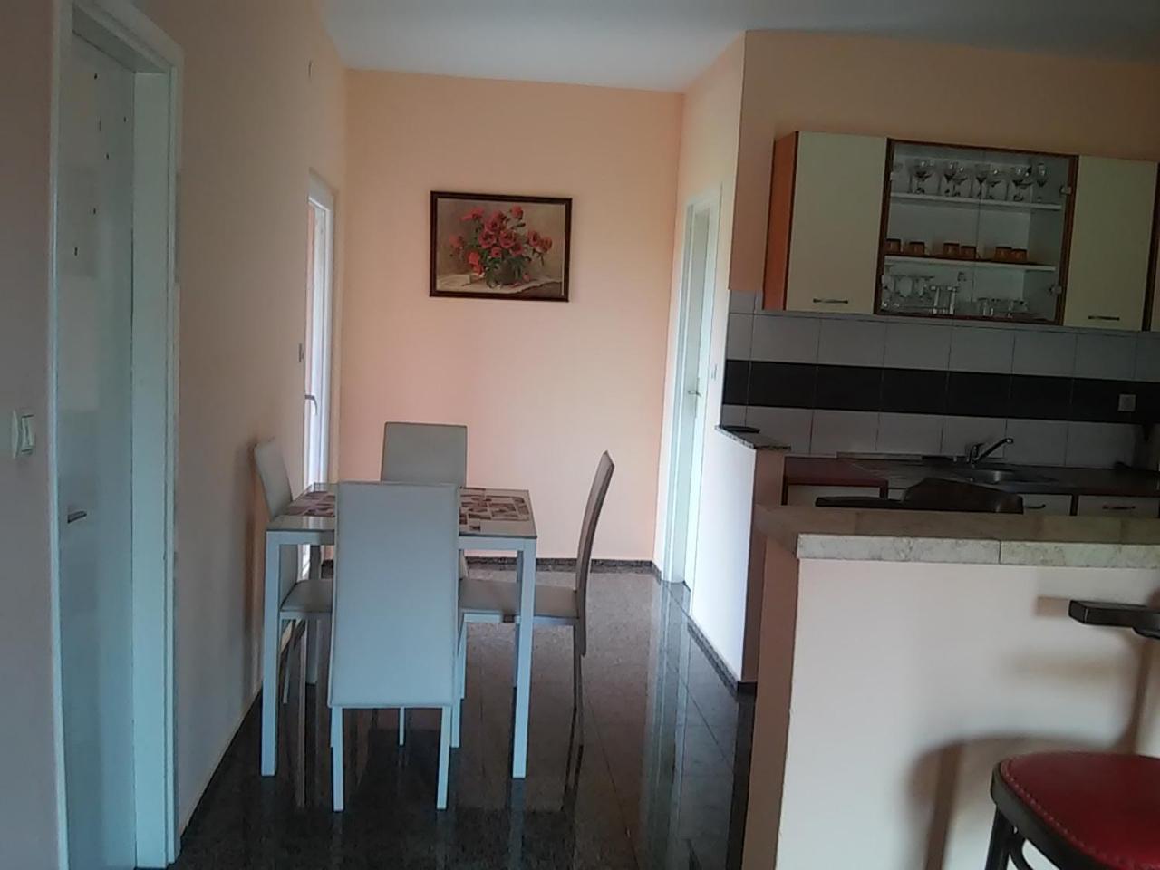 Apartments Vuk โพเซดารเย ห้อง รูปภาพ